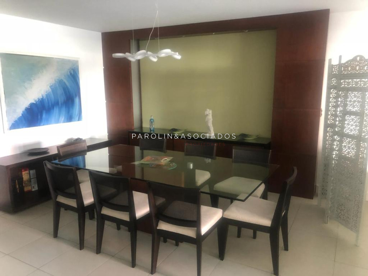 Apartamento amplio en venta en torre Manhattan, Punta del Este. - GoPunta - Portal Inmobiliario de Punta del Este - Maldonado