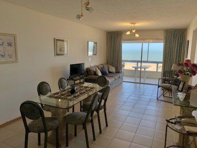 Apartamento en venta frente al mar