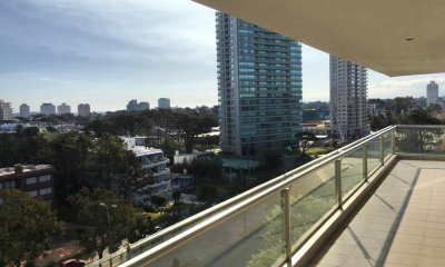 DEPARTAMENTO 3 DORMITORIOS EN PUNTA DEL ESTE