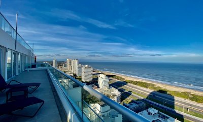 Apartamento en venta de 3 dormitorios en Icon Brava, Tower, Punta del Este