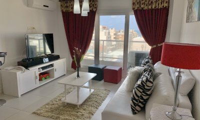 Peninsula en venta , 2 dormitorios torre con servicios