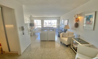 VENTA DE APARTAMENTO DE 2 DORMITORIOS EN PENINSULA PUNTA DEL ESTE