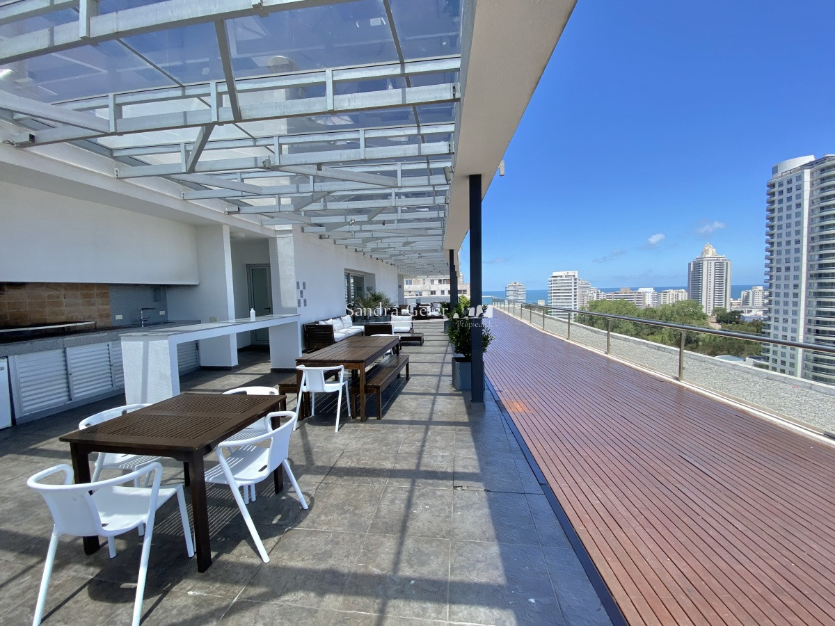 Apartamento ID.2114 - VENTA DE APARTAMENTO DE 2 DORMITORIOS EN EDIFICIO BE PUNTA