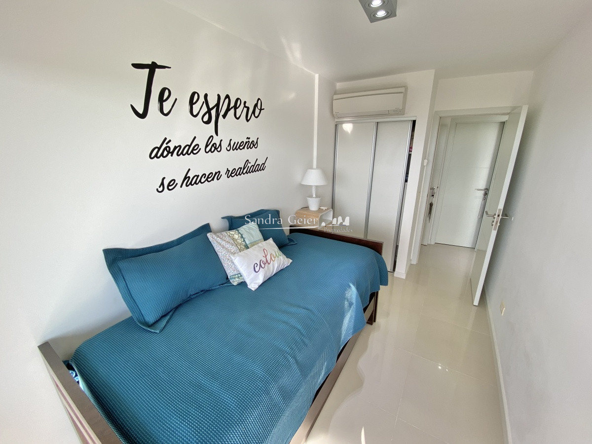 Apartamento ID.2121 - VENTA APARTAMENTO 2 DORMITORIOS EDIFICIO BE PUNTA