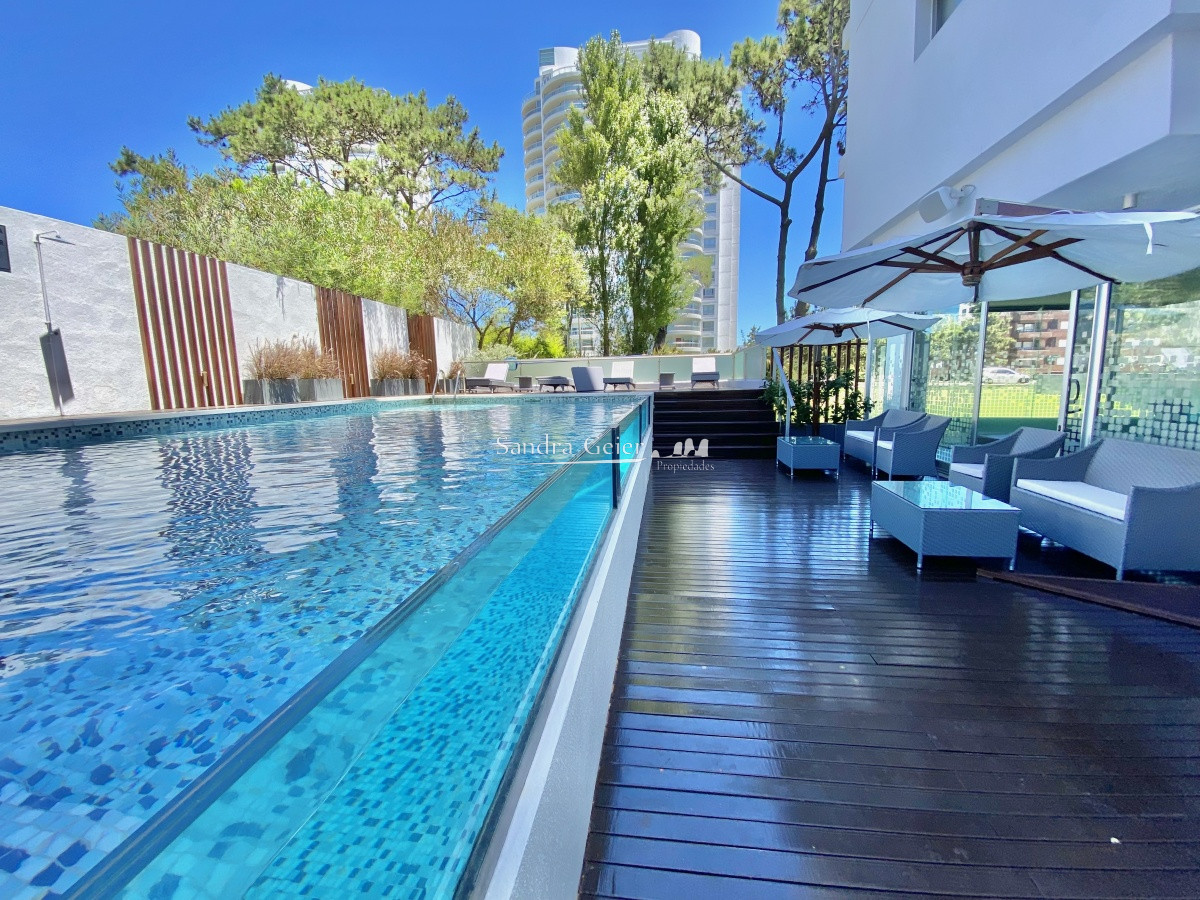Apartamento ID.2114 - VENTA DE APARTAMENTO DE 2 DORMITORIOS EN EDIFICIO BE PUNTA