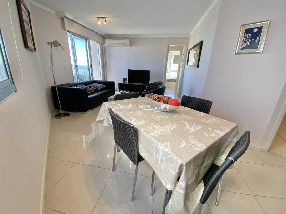 Apartamento ID.2120 - VENTA DE APARTAMENTO DE 2 DORMITORIOS EN OCEAN DRIVE PUNTA DEL ESTE 