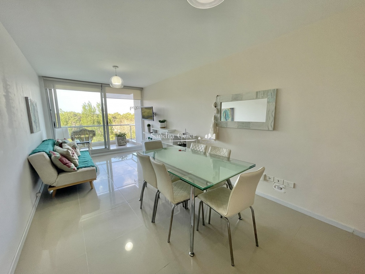 Apartamento ID.2114 - VENTA DE APARTAMENTO DE 2 DORMITORIOS EN EDIFICIO BE PUNTA