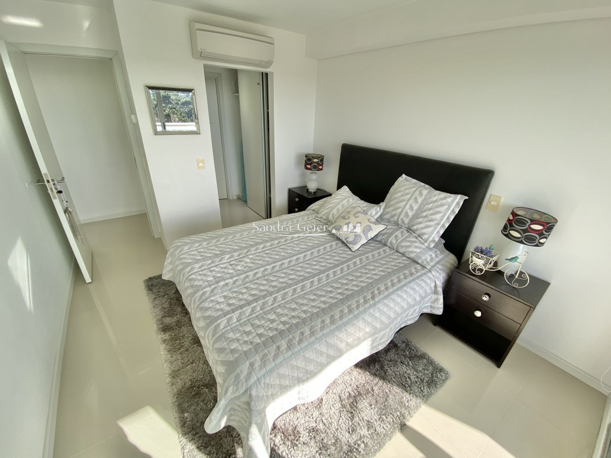 Apartamento ID.2121 - VENTA APARTAMENTO 2 DORMITORIOS EDIFICIO BE PUNTA