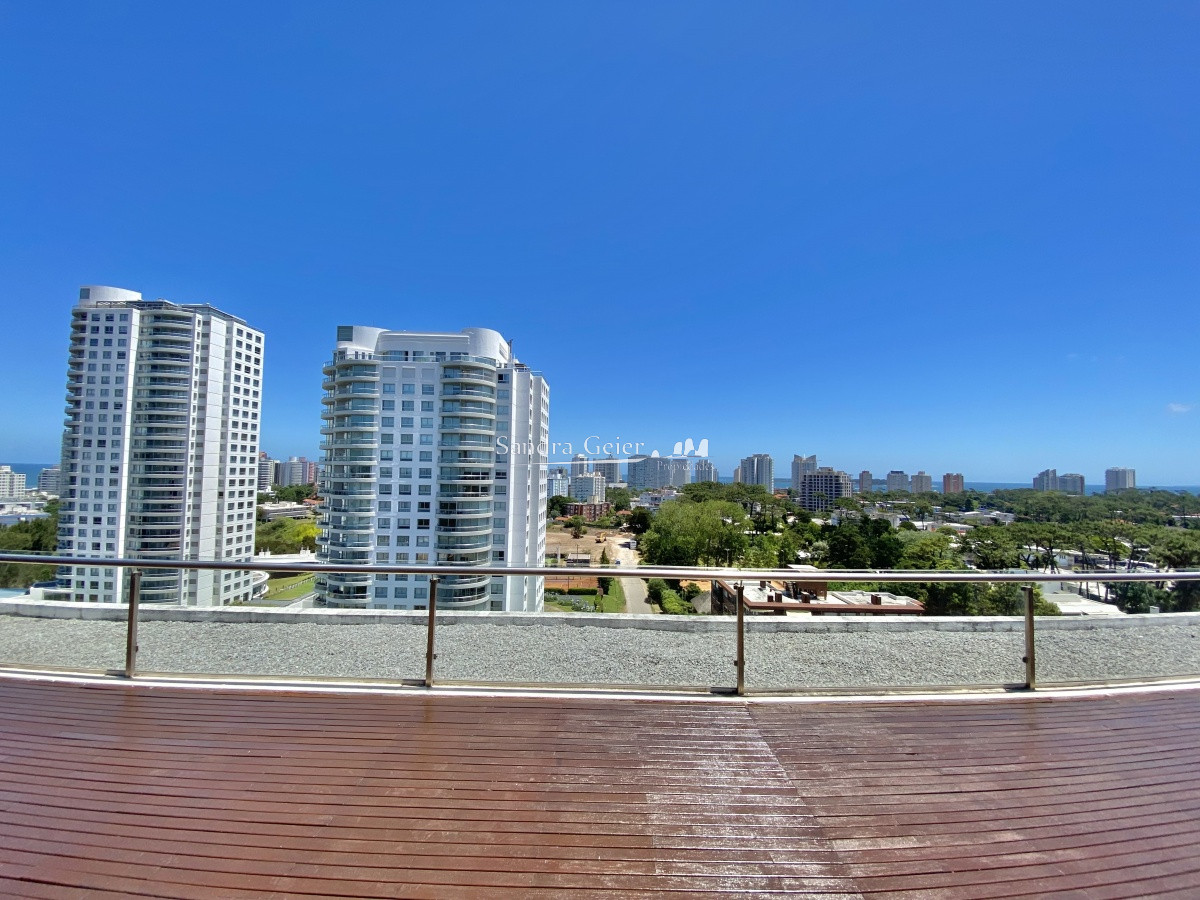 Apartamento ID.2114 - VENTA DE APARTAMENTO DE 2 DORMITORIOS EN EDIFICIO BE PUNTA