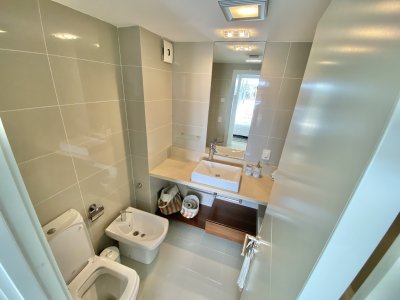 Apartamento ID.2121 - VENTA APARTAMENTO 2 DORMITORIOS EDIFICIO BE PUNTA
