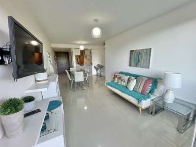 Apartamento ID.2114 - VENTA DE APARTAMENTO DE 2 DORMITORIOS EN EDIFICIO BE PUNTA