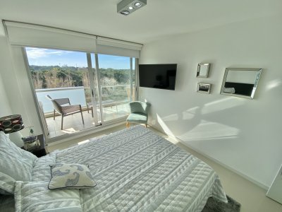 Apartamento ID.2121 - VENTA APARTAMENTO 2 DORMITORIOS EDIFICIO BE PUNTA