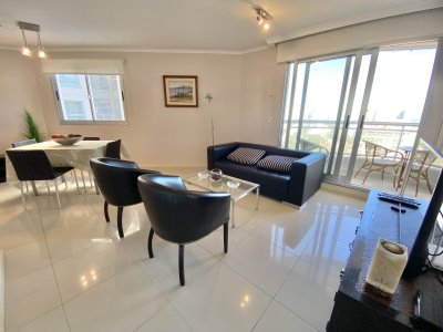 Apartamento ID.2120 - VENTA DE APARTAMENTO DE 2 DORMITORIOS EN OCEAN DRIVE PUNTA DEL ESTE 