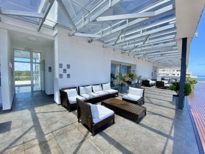 Apartamento ID.2114 - VENTA DE APARTAMENTO DE 2 DORMITORIOS EN EDIFICIO BE PUNTA