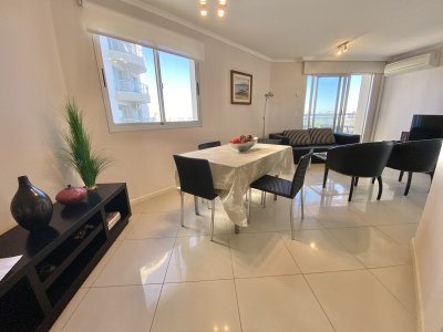 Apartamento ID.2120 - VENTA DE APARTAMENTO DE 2 DORMITORIOS EN OCEAN DRIVE PUNTA DEL ESTE 