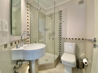 Apartamento ID.2120 - VENTA DE APARTAMENTO DE 2 DORMITORIOS EN OCEAN DRIVE PUNTA DEL ESTE 