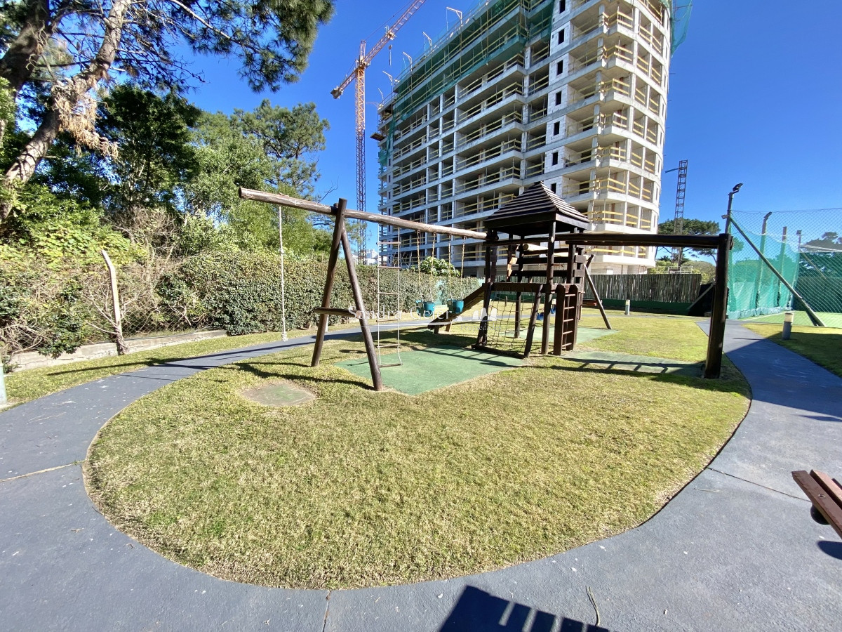 Apartamento ID.2120 - VENTA DE APARTAMENTO DE 2 DORMITORIOS EN OCEAN DRIVE PUNTA DEL ESTE 