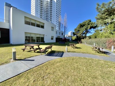 Apartamento ID.2120 - VENTA DE APARTAMENTO DE 2 DORMITORIOS EN OCEAN DRIVE PUNTA DEL ESTE 