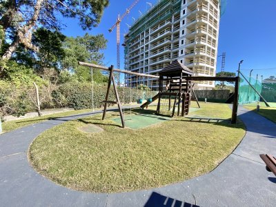 Apartamento ID.2120 - VENTA DE APARTAMENTO DE 2 DORMITORIOS EN OCEAN DRIVE PUNTA DEL ESTE 