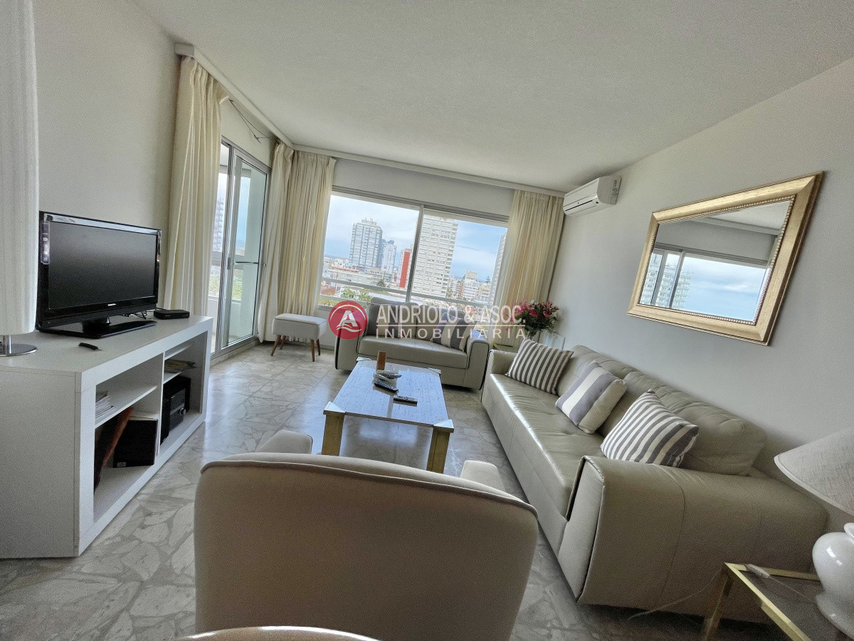 Apartamento ID.6806 - Pleno centro peninsula Torre de Categoría  