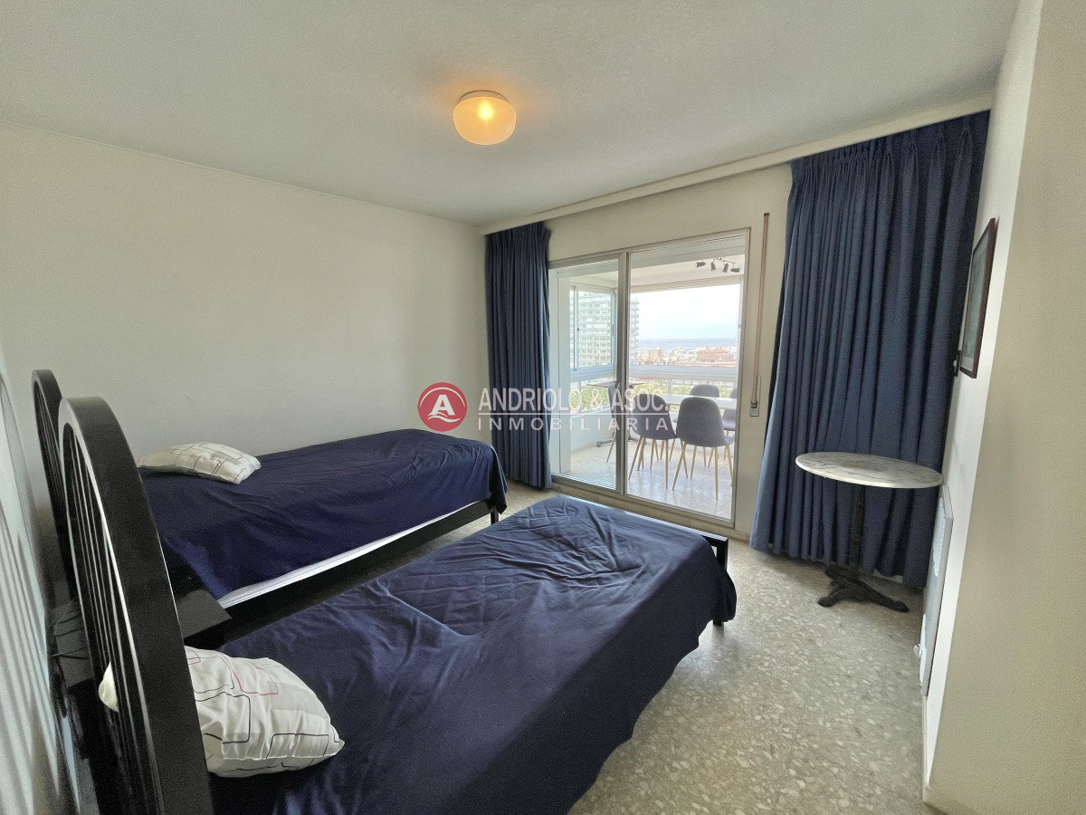 Apartamento ID.6806 - Pleno centro peninsula Torre de Categoría  