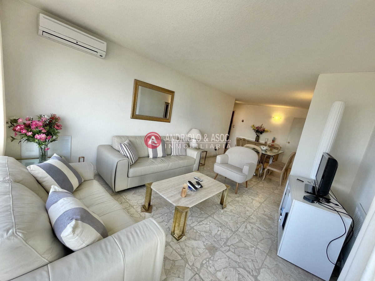 Apartamento ID.6806 - Pleno centro peninsula Torre de Categoría  