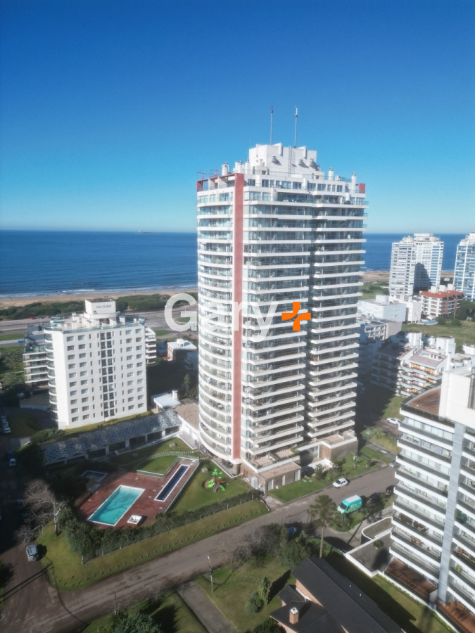 Apartamento ID.25867 - VENTA DE APARTAMENTO DE 2 DORMITORIOS EN EDIFICIO ICON BRAVA PUNTA DEL ESTE