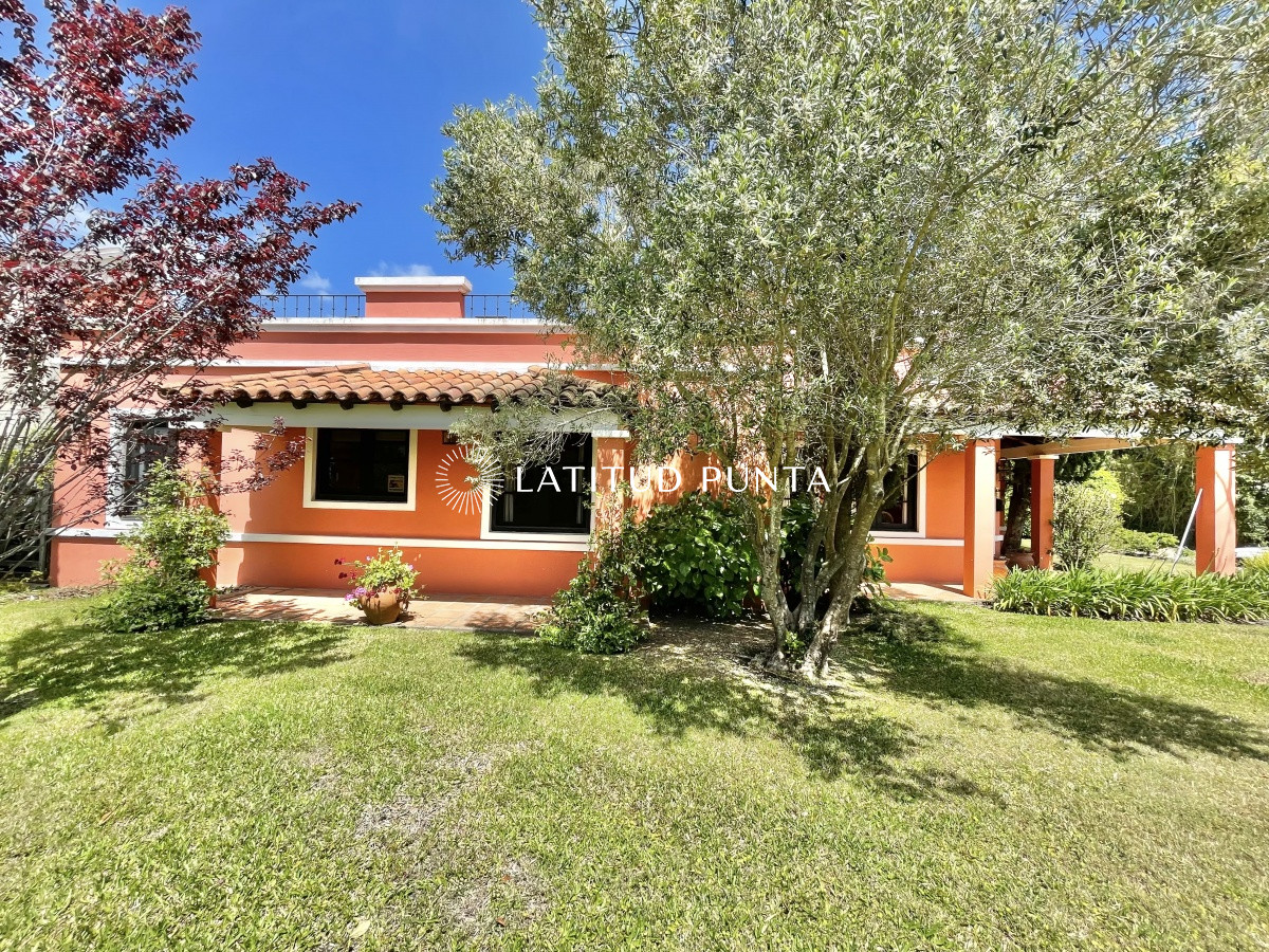 casa en rincón del indio, 3 dormitorios y piscina - lat2983c
