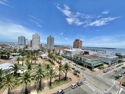 Apartamento en venta de 3 domitorios Punta Del Este 