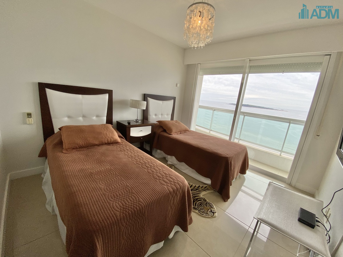 Apartamento ID.1043 - ALQUILER TEMPORARIO DE APARTAMENTO DE 3 SUITES EN AQUARELA PUNTA DEL ESTE MANSA 