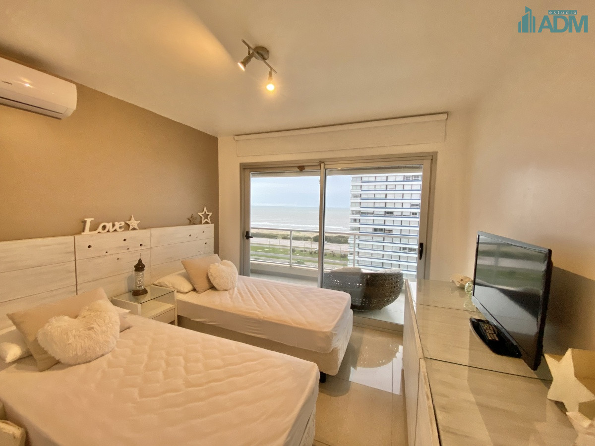 Apartamento ID.415 - Alquiler Temporario Punta del Este  2 dormitorios Brava 