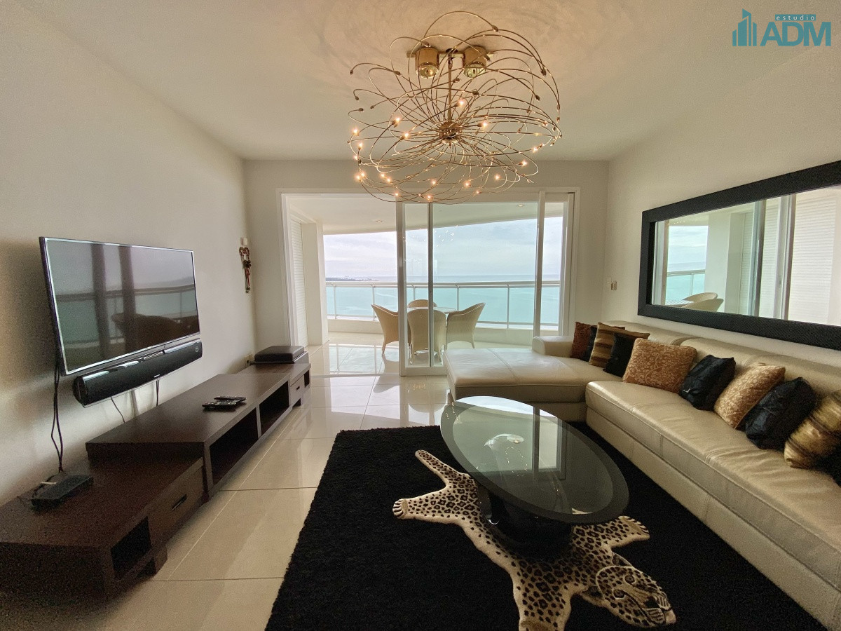 Apartamento ID.1043 - ALQUILER TEMPORARIO DE APARTAMENTO DE 3 SUITES EN AQUARELA PUNTA DEL ESTE MANSA 