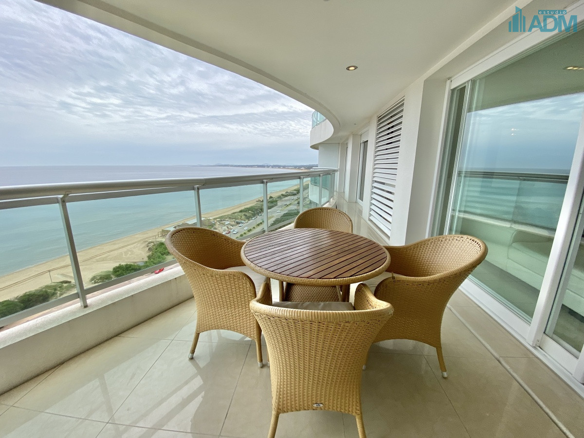 Apartamento ID.1043 - ALQUILER TEMPORARIO DE APARTAMENTO DE 3 SUITES EN AQUARELA PUNTA DEL ESTE MANSA 