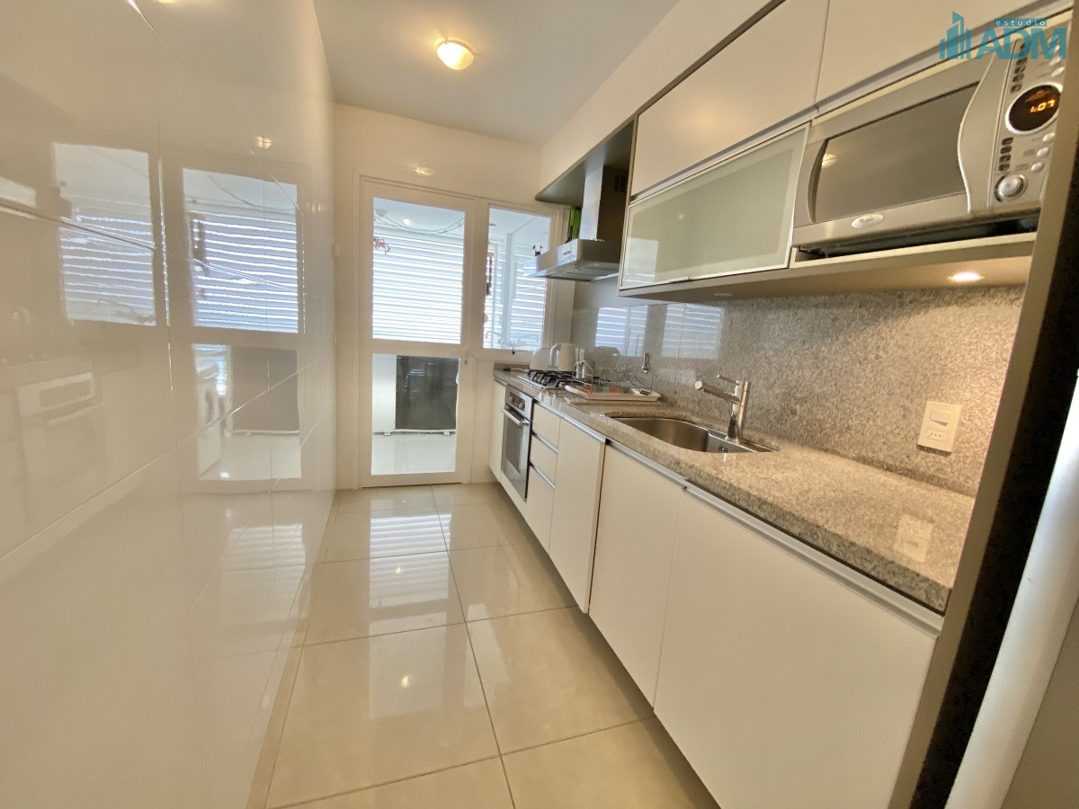 Apartamento ID.1043 - ALQUILER TEMPORARIO DE APARTAMENTO DE 3 SUITES EN AQUARELA PUNTA DEL ESTE MANSA 