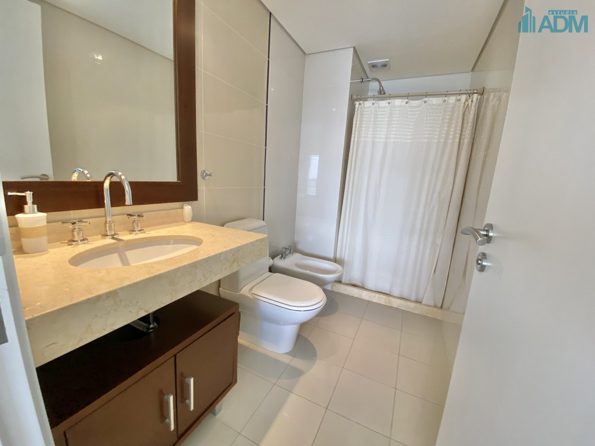 Apartamento ID.1043 - ALQUILER TEMPORARIO DE APARTAMENTO DE 3 SUITES EN AQUARELA PUNTA DEL ESTE MANSA 