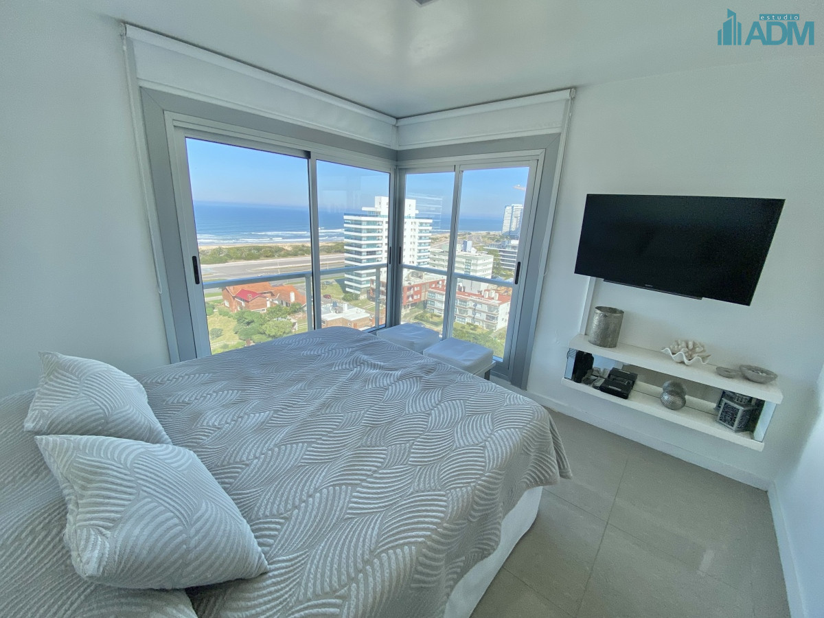 Apartamento ID.415 - Alquiler Temporario Punta del Este  2 dormitorios Brava 
