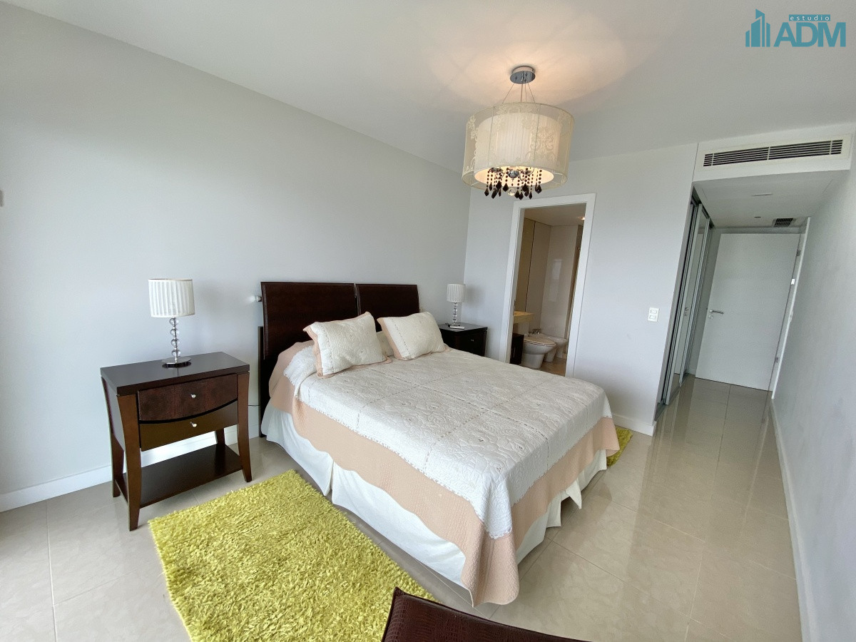 Apartamento ID.1043 - ALQUILER TEMPORARIO DE APARTAMENTO DE 3 SUITES EN AQUARELA PUNTA DEL ESTE MANSA 