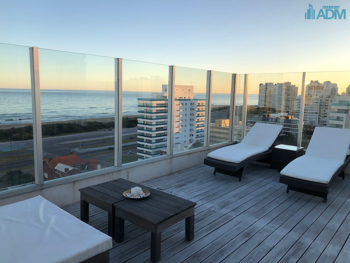 Apartamento ID.415 - Alquiler Temporario Punta del Este  2 dormitorios Brava 