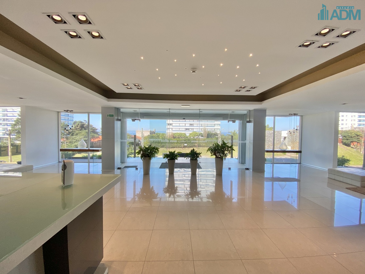 Apartamento ID.415 - Alquiler Temporario Punta del Este  2 dormitorios Brava 
