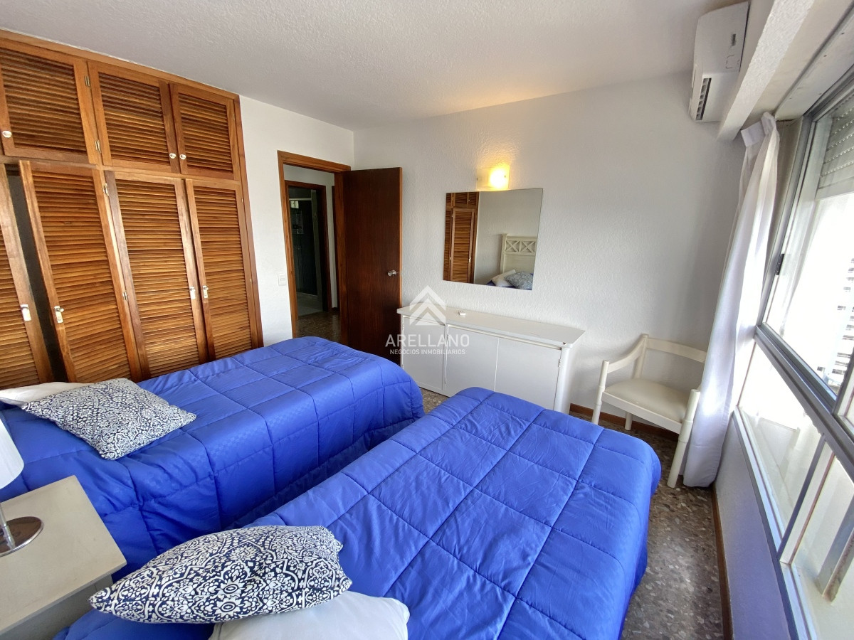 Apartamento ID.2963 - ALQUILER TEMPORAL 3 DORMITORIOS 2 BAÑOS EN MALECON IV
