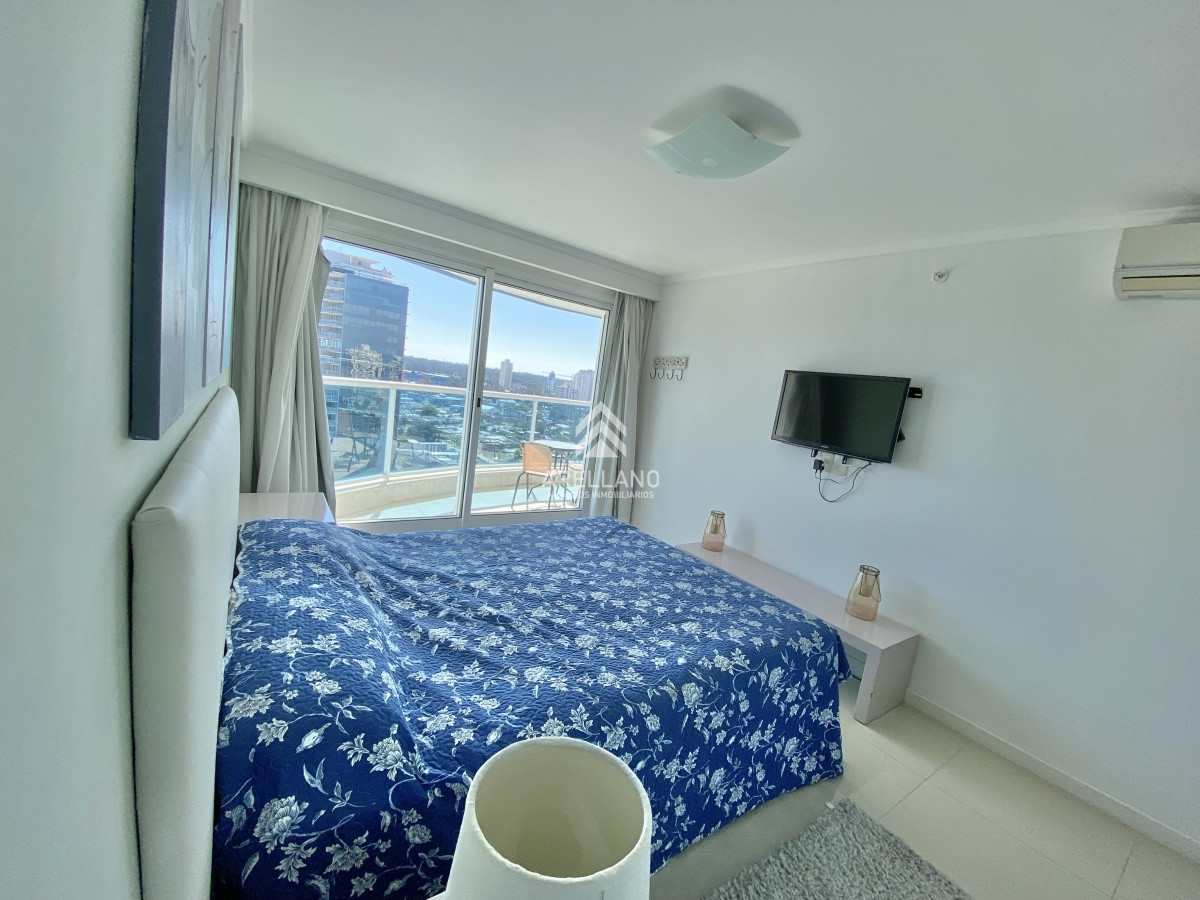 Apartamento ID.2830 - VENTA DE APARTAMENTO DE 2 DORMITORIOS EN SUITE EN EDIFICIO CASINO TOWER PUNTA DEL ESTE 