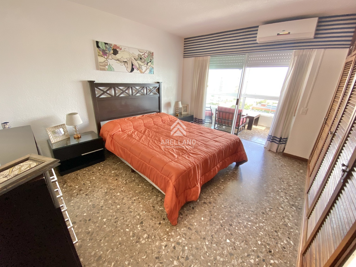 Apartamento ID.2963 - ALQUILER TEMPORAL 3 DORMITORIOS 2 BAÑOS EN MALECON IV