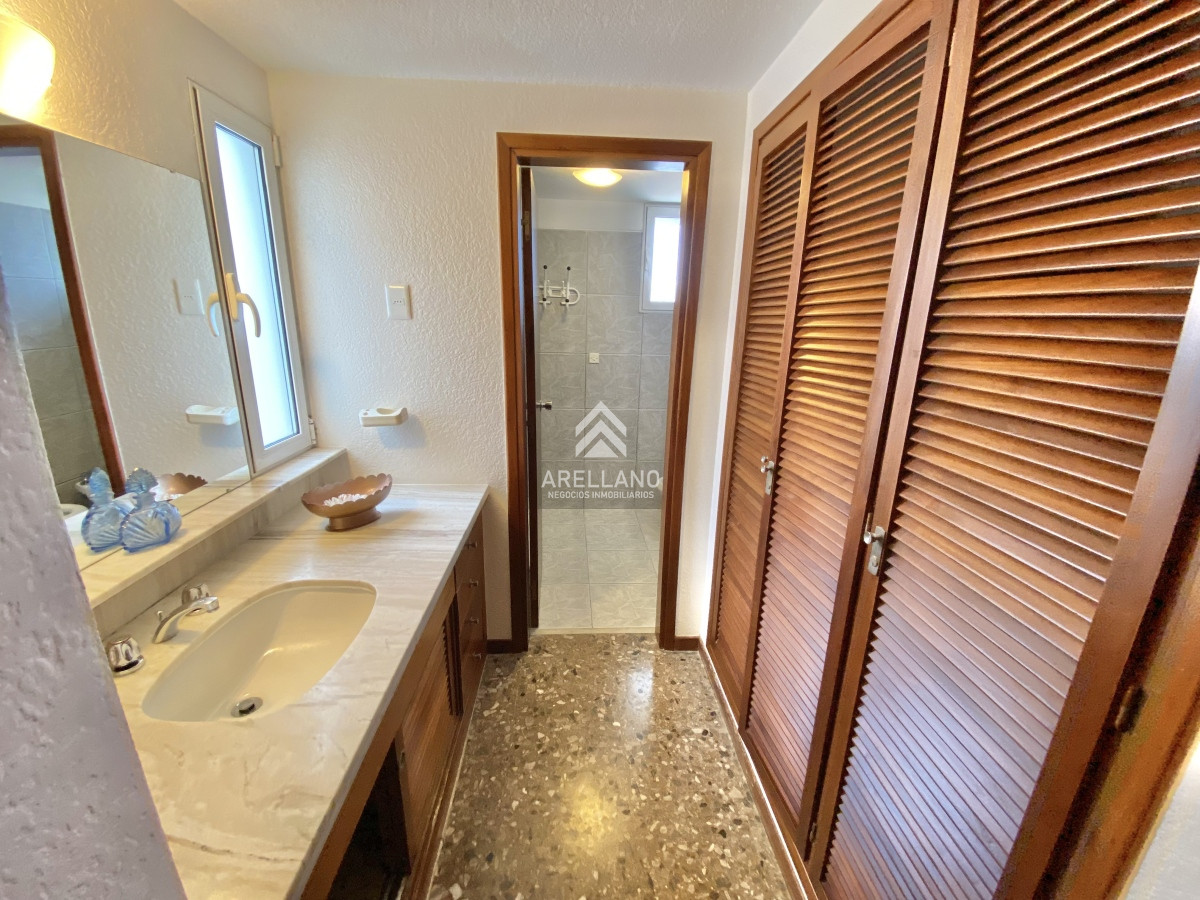 Apartamento ID.2963 - ALQUILER TEMPORAL 3 DORMITORIOS 2 BAÑOS EN MALECON IV