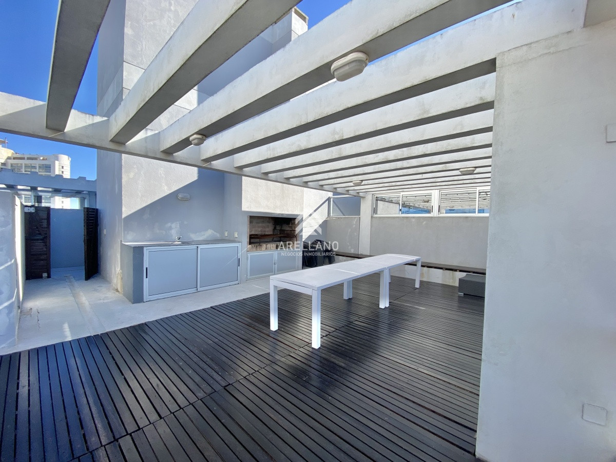 Apartamento ID.1279 - VENTA DE APARTAMENTO PENTHOUSE DE 3 DORMITORIOS EN MANSA PUNTA DEL ESTE 