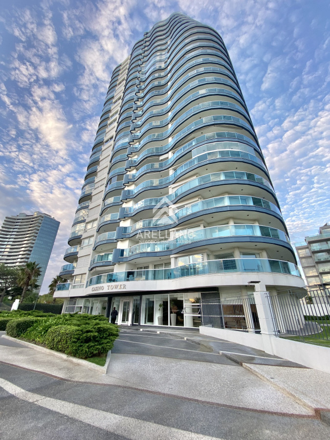 Apartamento ID.2830 - VENTA DE APARTAMENTO DE 2 DORMITORIOS EN SUITE EN EDIFICIO CASINO TOWER PUNTA DEL ESTE 