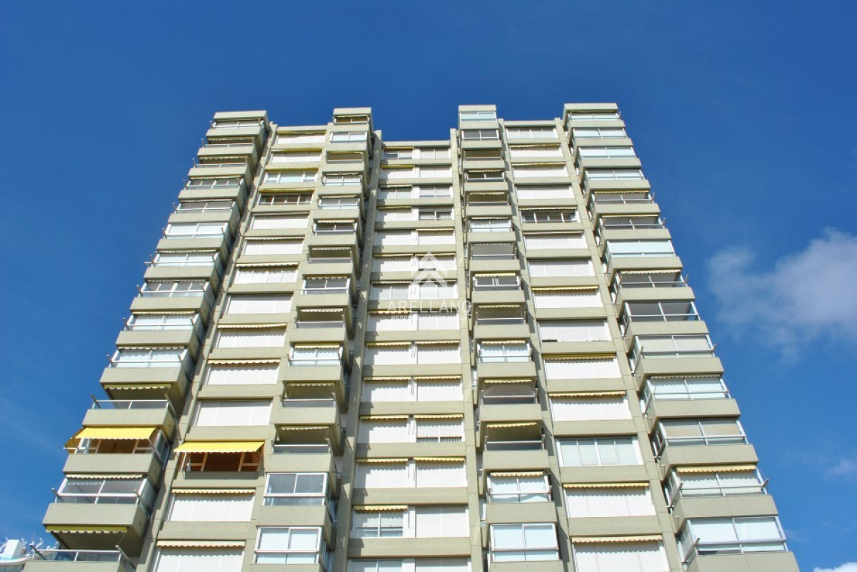 Apartamento ID.2963 - ALQUILER TEMPORAL 3 DORMITORIOS 2 BAÑOS EN MALECON IV
