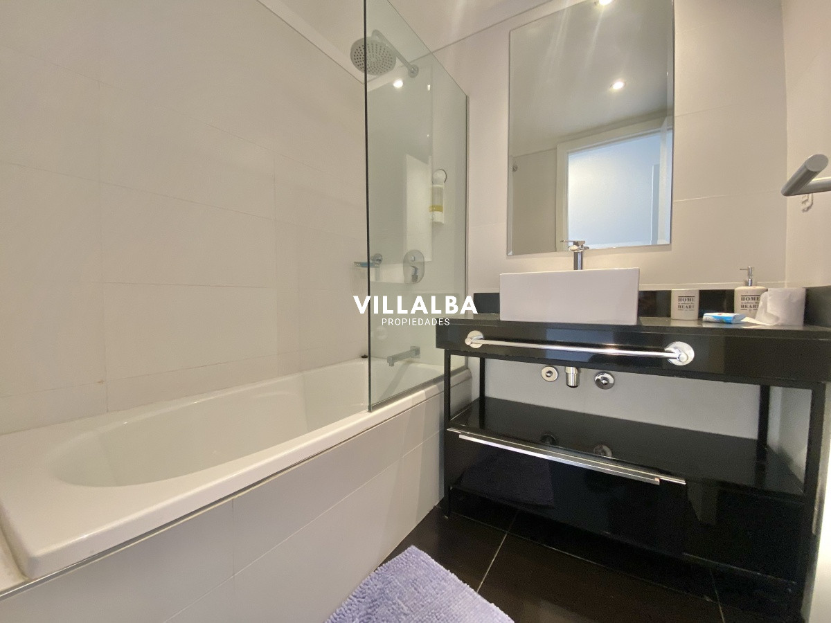 Apartamento ID.1468 - VENTA DE APARTAMENTO DE 3 SUITES EN EDIFICIO ARTOWER PUNTA DEL ESTE 