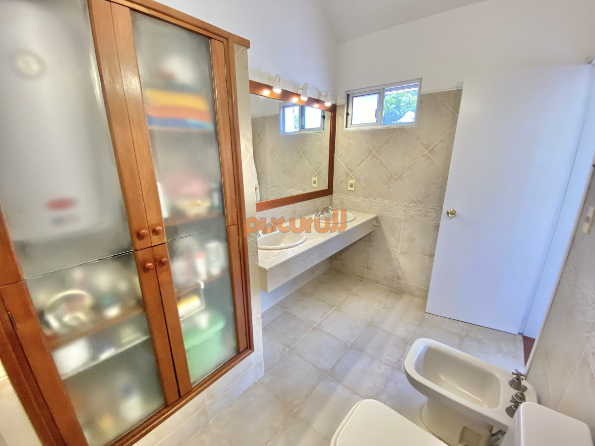 Casa ID.2008 - CASA EN VENTA 3 DORMITORIOS 3 BAÑOS 2 SUITE