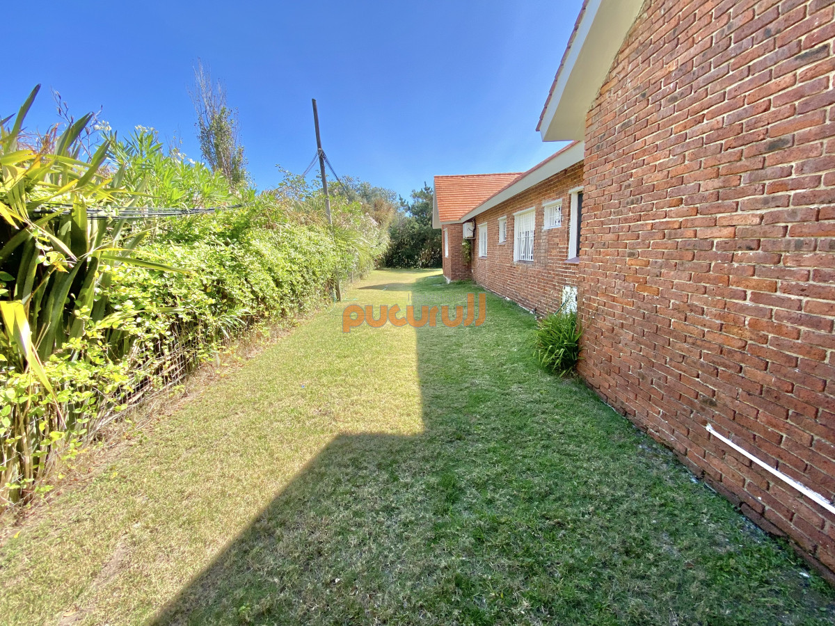 Casa ID.2008 - CASA EN VENTA 3 DORMITORIOS 3 BAÑOS 2 SUITE