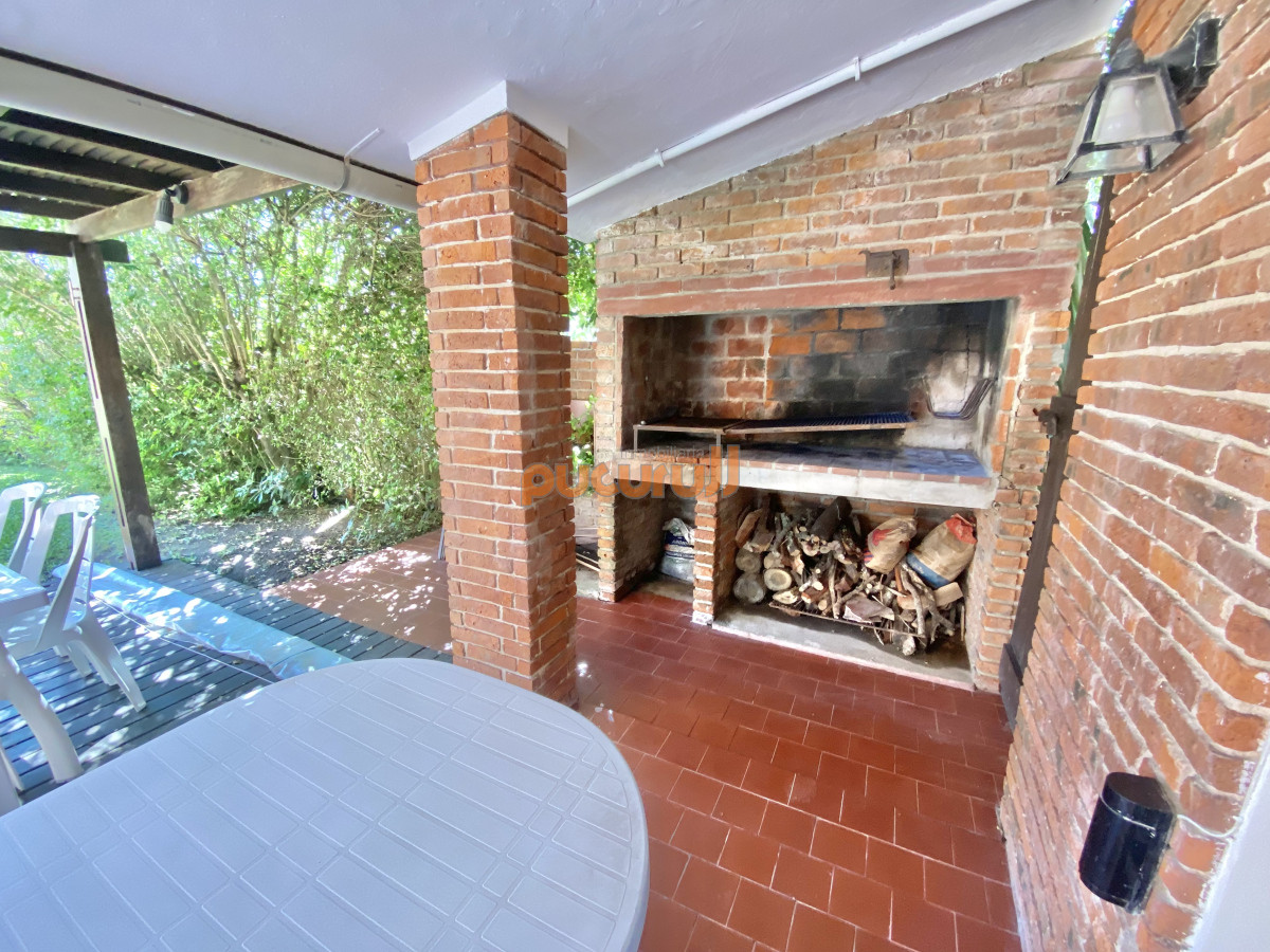 Casa ID.2008 - CASA EN VENTA 3 DORMITORIOS 3 BAÑOS 2 SUITE